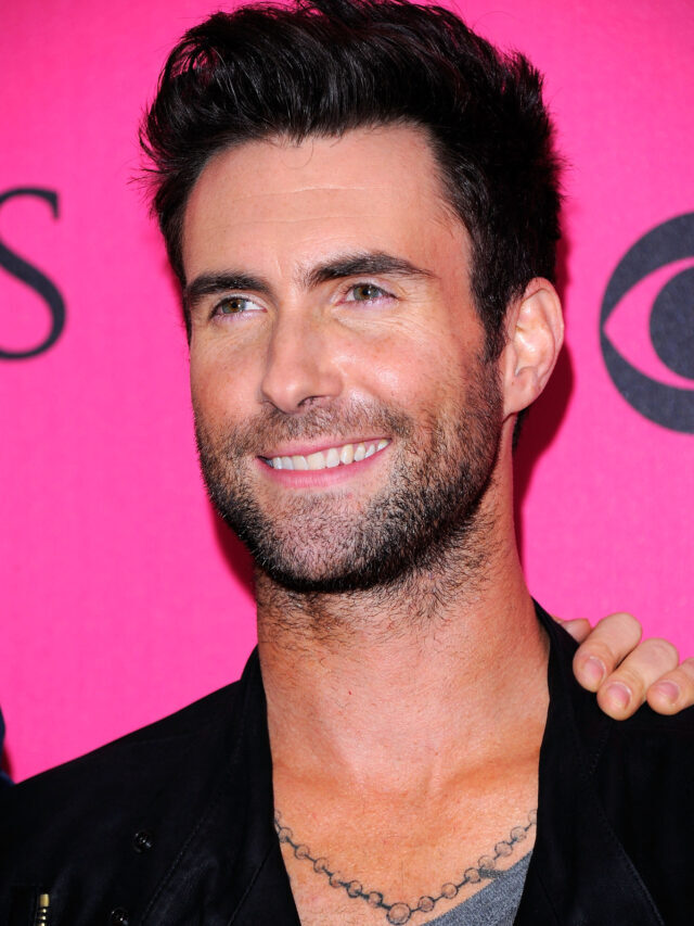 Adam Levine reportedly cheats on his pregnant wife